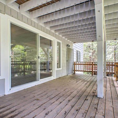 Gorgeous Lake Arrowhead Retreat Game Room And Deck Exterior foto