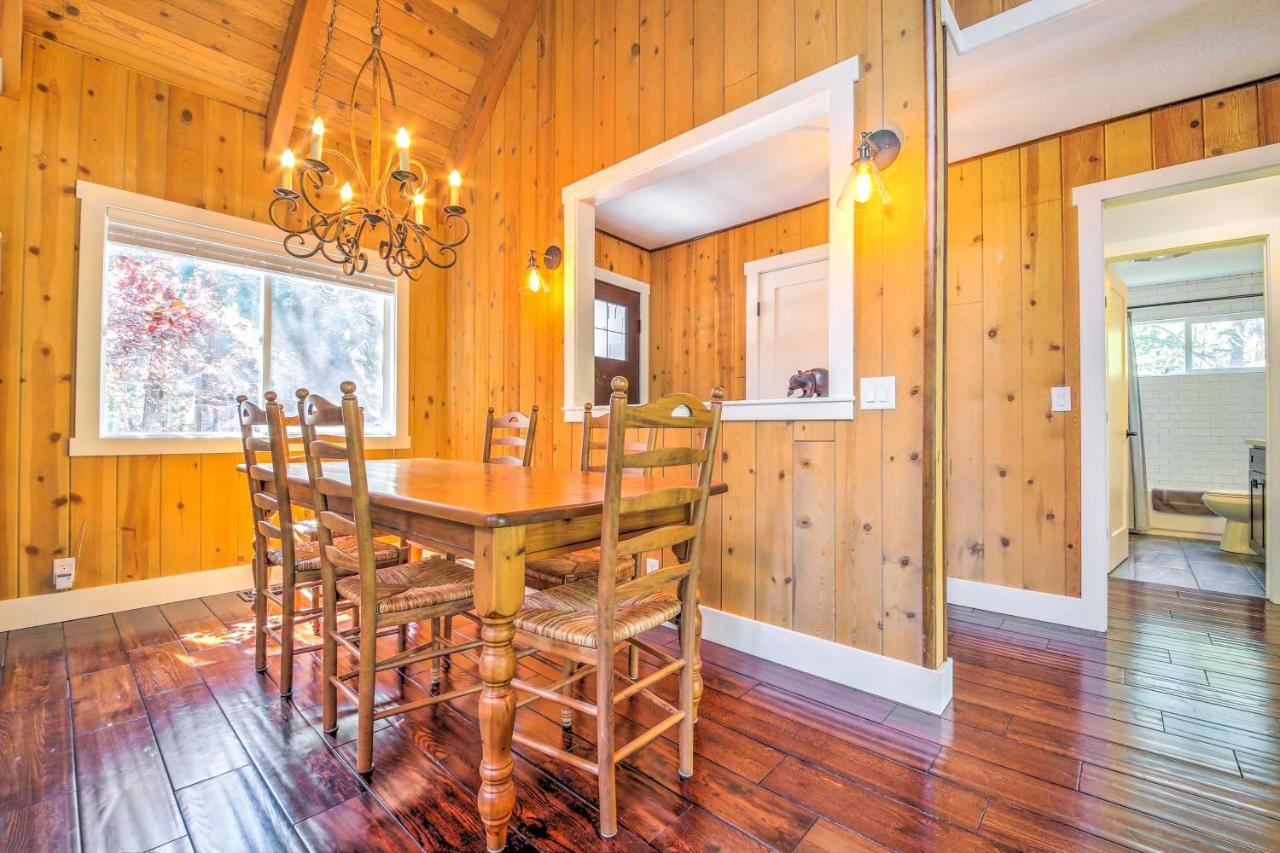 Gorgeous Lake Arrowhead Retreat Game Room And Deck Exterior foto